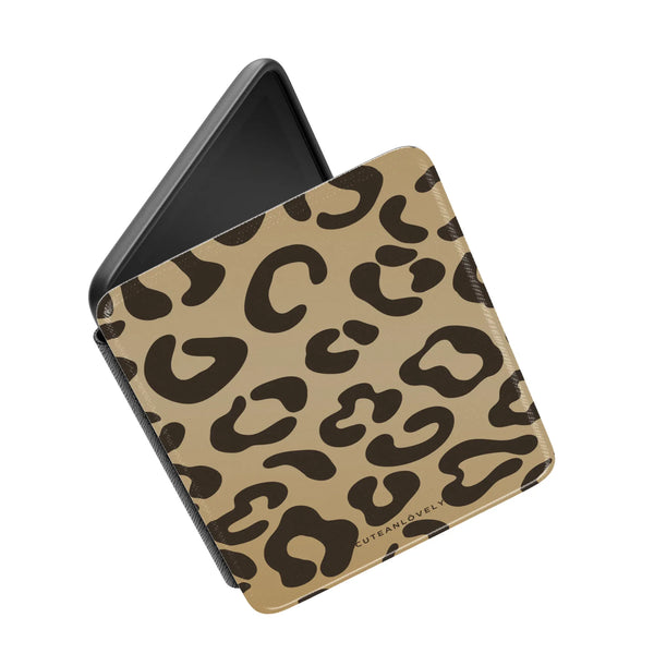 Golden Leopard Kindle Case